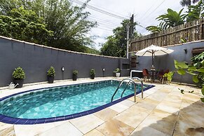 Casa Charmosa com Piscina - Barra do Una