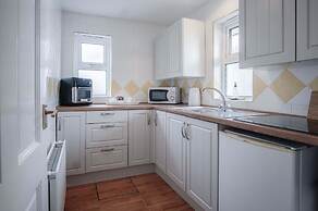 Rose Cottage - 3 Bed Cottage - New Hedges - Tenby