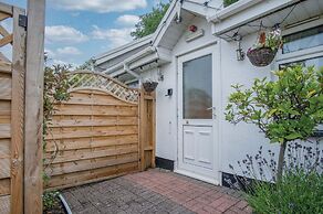 Rose Cottage - 3 Bed Cottage - New Hedges - Tenby