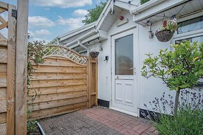 Rose Cottage - 3 Bed Cottage - New Hedges - Tenby