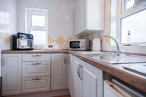 Rose Cottage - 3 Bed Cottage - New Hedges - Tenby