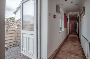 Rose Cottage - 3 Bed Cottage - New Hedges - Tenby