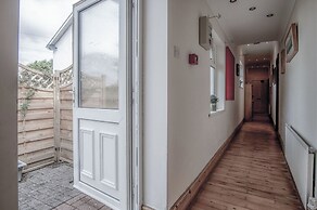 Rose Cottage - 3 Bed Cottage - New Hedges - Tenby