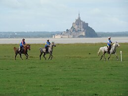 Entre Mont St Michel et Merveille