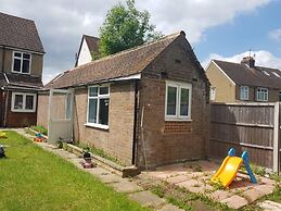 Cozy Studio in Luton