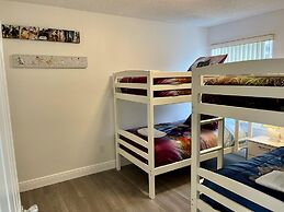 Grand Family 3BD Condo Apartment Near Disney Parks 10