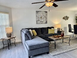 Grand Family 3BD Condo Apartment Near Disney Parks 10