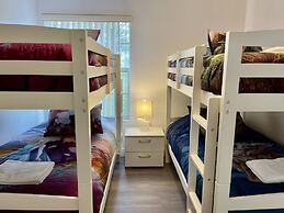 Grand Family 3BD Condo Apartment Near Disney Parks 10