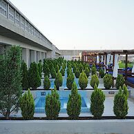 Saint Georges Hotel & Resort