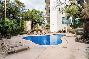 mVillas - Luxury 2Bed 2Bath Condo w Pool