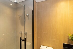 Apartamento moderno com piscina e AC