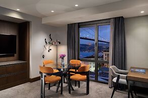 Crowne Plaza Istanbul Ortakoy Bosphorus by IHG
