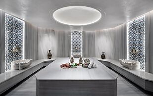 Crowne Plaza Istanbul Ortakoy Bosphorus by IHG