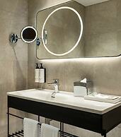 Crowne Plaza Istanbul Ortakoy Bosphorus by IHG