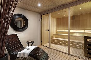 Crowne Plaza Istanbul Ortakoy Bosphorus by IHG