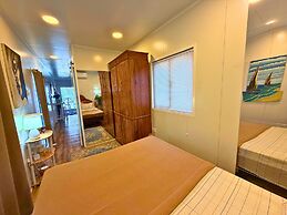 Zanzibar Beach House- South
