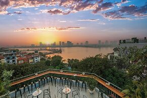 Pegasy Apartments & Travel