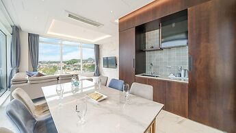 Goseong Moneblue Pension