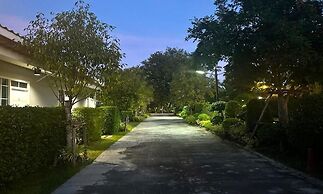 Viphuanan resort
