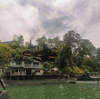 Lakeview Cabin with Jacuzzi in Guatapé