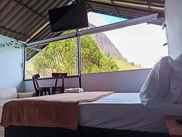 Lakeview Cabin with Jacuzzi in Guatapé