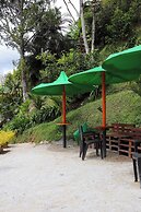 Lakeview Cabin with Jacuzzi in Guatapé