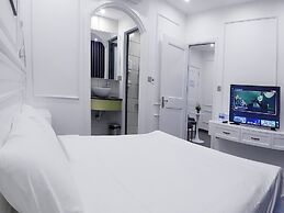 Amy Hotel And Apartment Hue