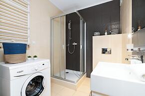 Cozy Poznan Apartment by Renters