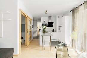 Cozy Poznan Apartment by Renters