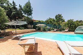 Appartamento Levante With Shared Pool