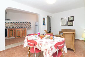 Appartamento Levante With Shared Pool