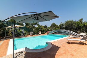 Appartamento Levante With Shared Pool