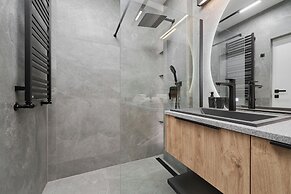 Exclusive Apartment Wrocław by Renters