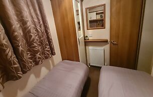 Captivating 3-bed Caravan at Golden Palm Skegness