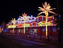 Captivating 3-bed Caravan at Golden Palm Skegness