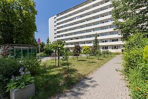 Metro Pole Mokotowskie Studio by Renters