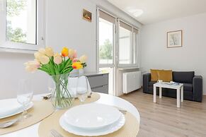 Metro Pole Mokotowskie Studio by Renters