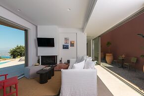 Plethora Luxury Suites