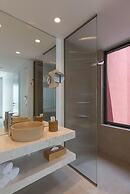 Plethora Luxury Suites