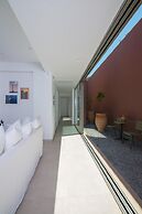 Plethora Luxury Suites