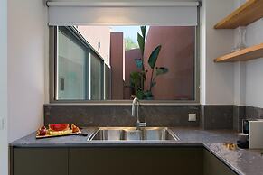 Plethora Luxury Suites
