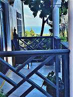 BelleAir Views