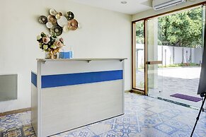 OYO 90629 The Home Srengseng