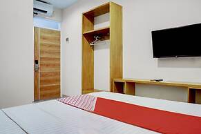 OYO 90629 The Home Srengseng