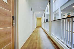 OYO 90629 The Home Srengseng