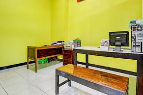 SPOT ON 92611 Lobak Hostel CapsuleNearAyam Goreng Terowongan