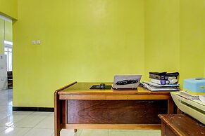 SPOT ON 92611 Lobak Hostel CapsuleNearAyam Goreng Terowongan