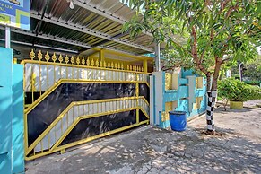 SPOT ON 92611 Lobak Hostel CapsuleNearAyam Goreng Terowongan