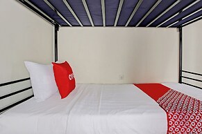 OYO 92617 Omahku Hostel Bunkbed
