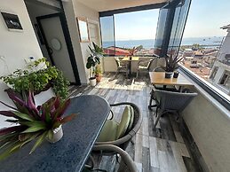 Peker Hotel